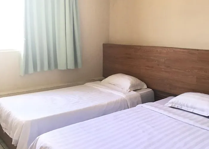 Iskandar Sinsuran Guesthouse