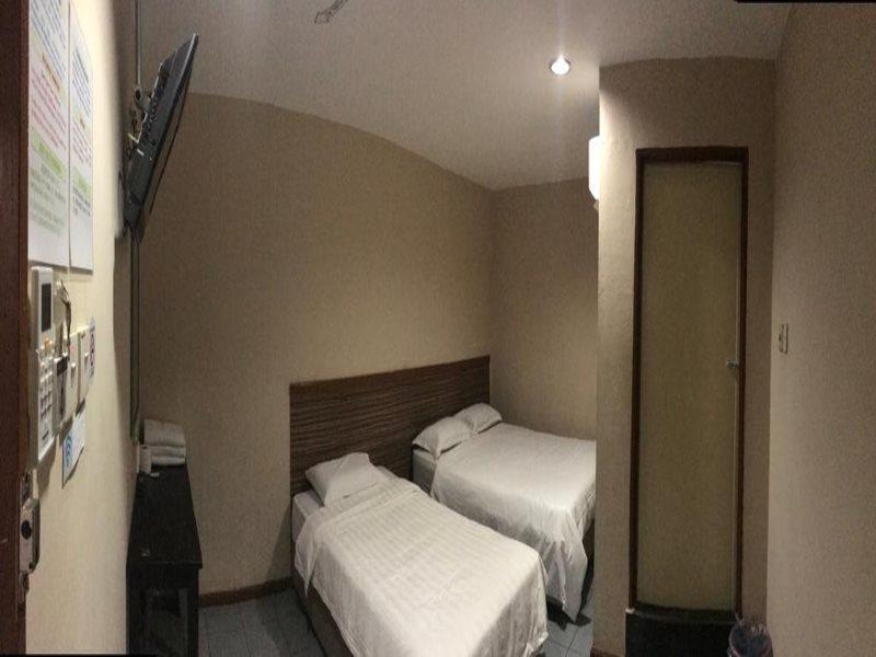 Rumah tetamu Iskandar Sinsuran 2*